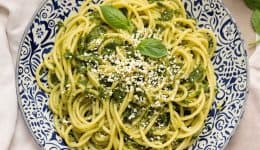vressyntagesPasta with basil pesto