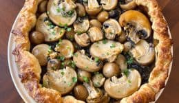 vressyntagesPastry Mushroom pie