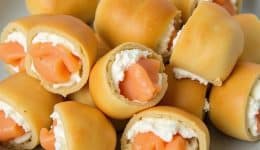 vressyntagesSalmon & cream cheese rolls